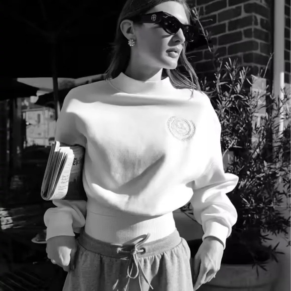 NWT Anine Bing x Reebok Mock Neck Sweater Bodysuit in White Chalk Size L - Picture 6 of 6